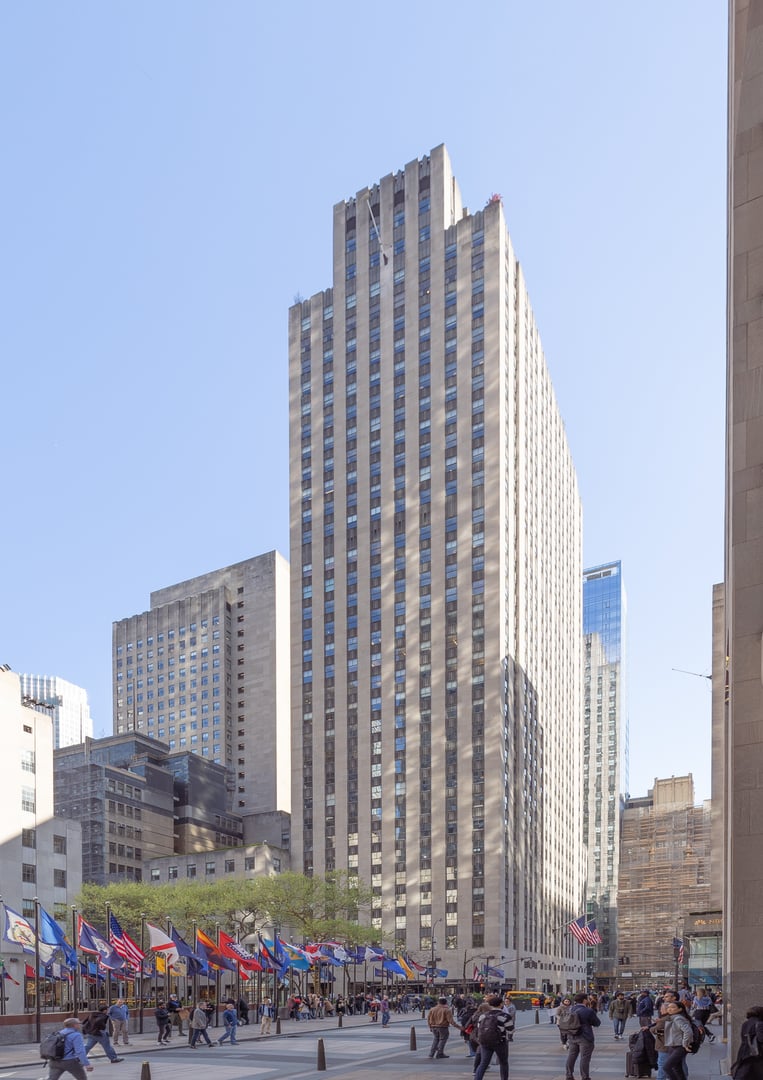 1 Rockefeller Plaza 5 825 RSF (Direct Lease) Noah Co